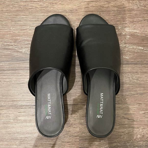 Matt & Nat Sandals Size 36 (US 5) - Picture 2 of 4